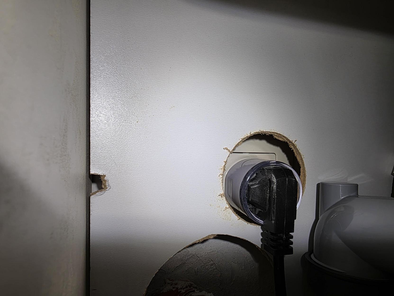 Plug-and-play appliance load suitable for Shelly control