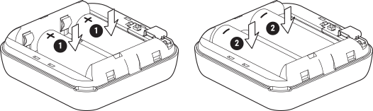 Shelly Plus H&T placing batteries.png